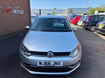 Used Volkswagen Polo 2016 for sale - 74602275: Photo
