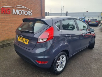 Used Ford Fiesta 2015 for sale - 77107062: Photo