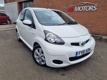 Used Toyota AYGO 2011 for sale - 78745102: Photo
