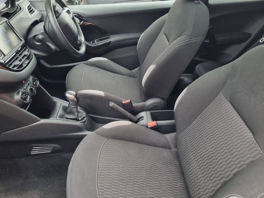 Used Peugeot 208 2014 for sale - 77593310: Photo 4