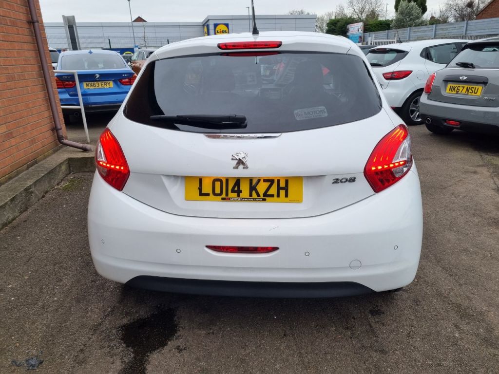 Used Peugeot 208 2014 for sale - 77593310: Photo 5