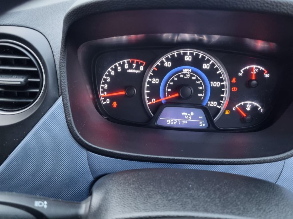 Used Hyundai i10 2016 for sale - 77249162: Photo 6