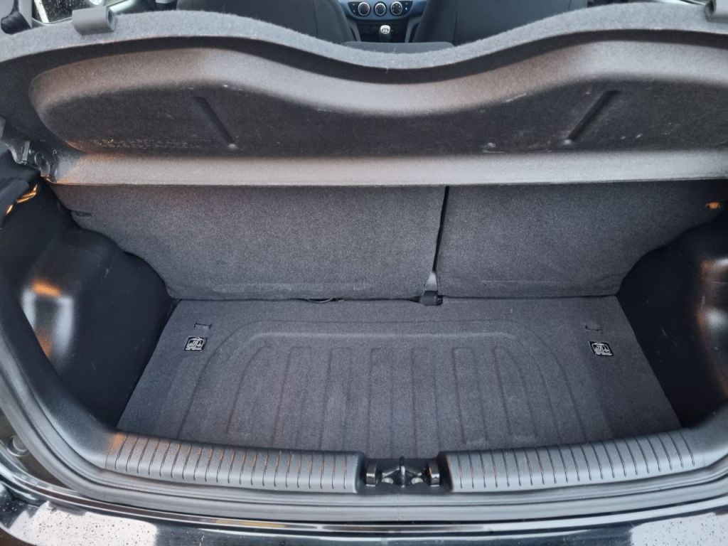 Used Hyundai i10 2016 for sale - 77249162: Photo 8