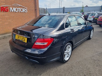 Used Mercedes-Benz C Class 2013 for sale - 78524425: Photo