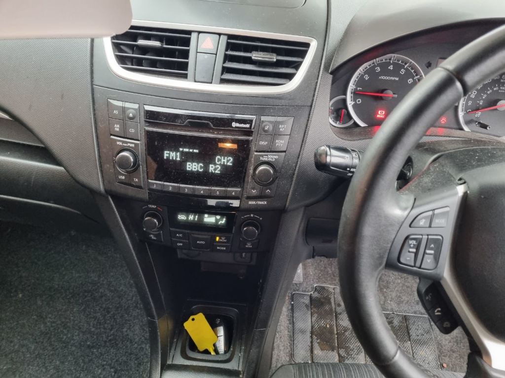 Used Suzuki Swift 2014 for sale - 77287262: Photo 4