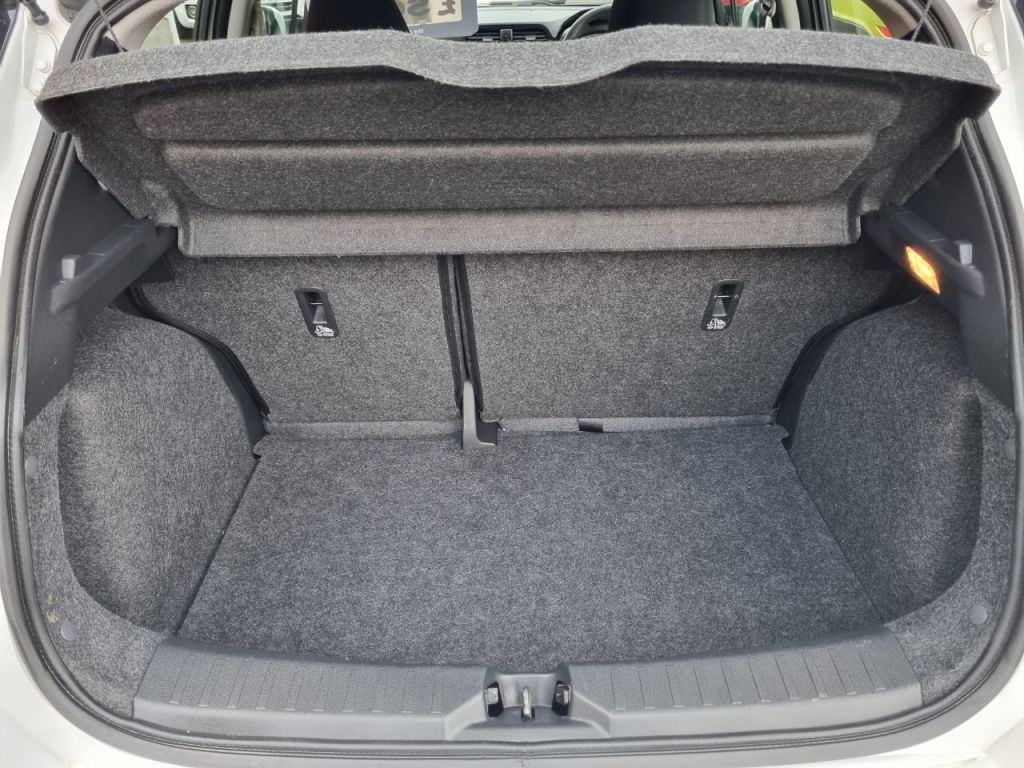 Used Nissan Micra 2019 for sale - 76949538: Photo 9