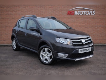 Used Dacia Sandero Stepway 2014 for sale - 78223120: Photo