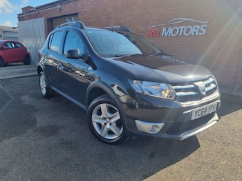 Used Dacia Sandero Stepway 2014 for sale - 78223120: Photo
