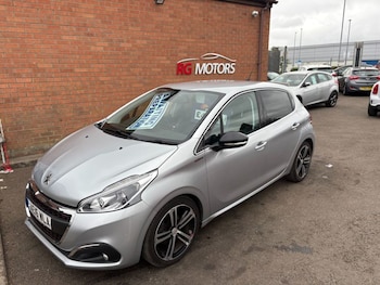 Peugeot - 208