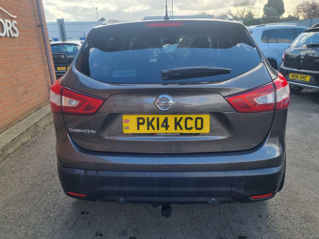 Used Nissan Qashqai 2014 for sale - 77836235: Photo 2