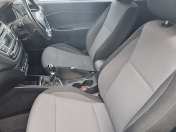 Used Hyundai i20 2015 for sale - 78520367: Photo