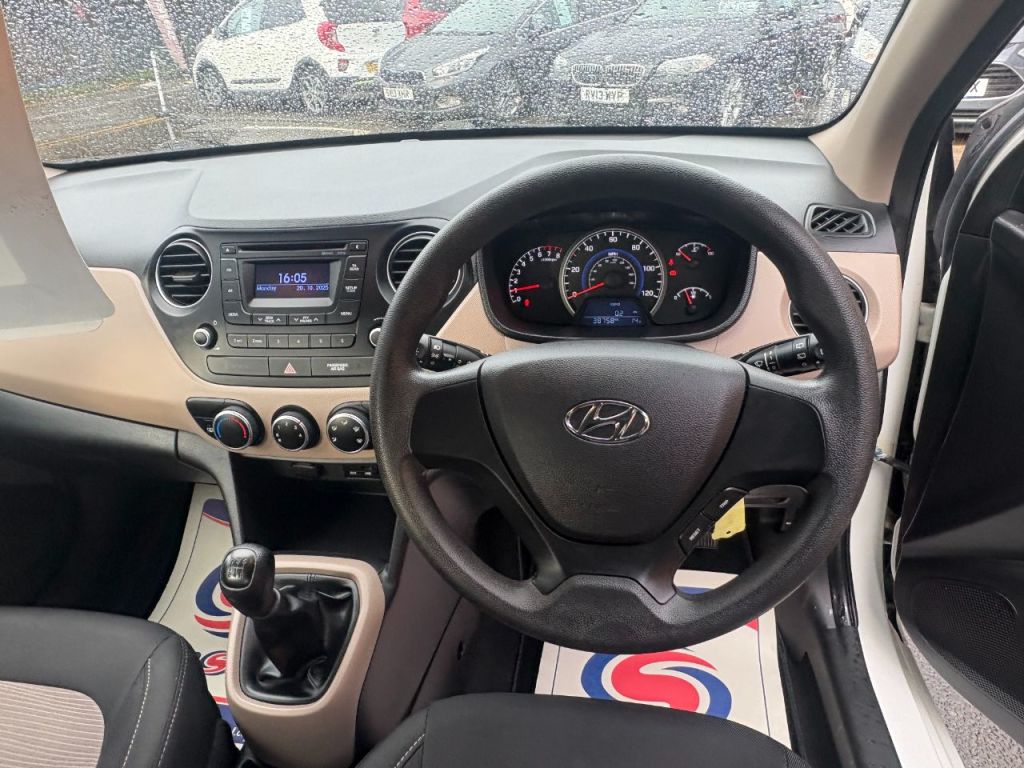 Used Hyundai i10 2016 for sale - 76205844: Photo 8