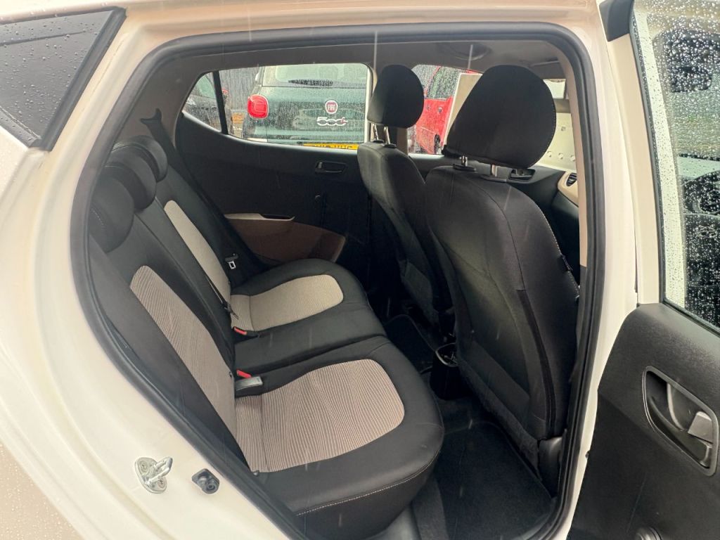 Used Hyundai i10 2016 for sale - 76205844: Photo 9