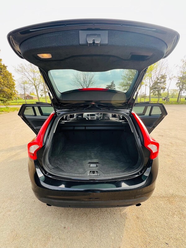 Used Volvo V60 for sale - 74455205: Photo 12