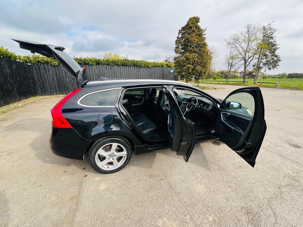 Used Volvo V60 for sale - 74455205: Photo 13