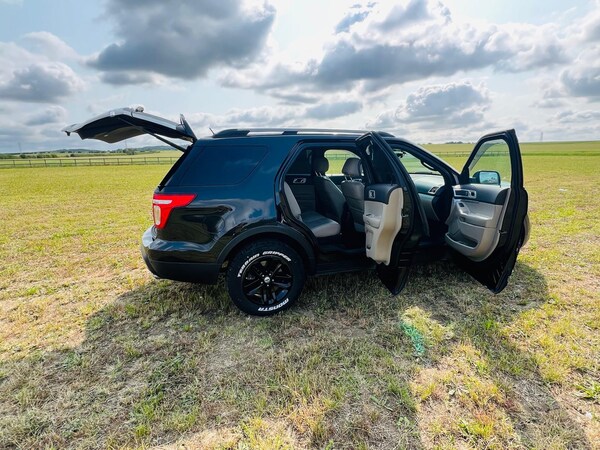 Used Ford Explorer 2024 for sale - 74967235: Photo 9