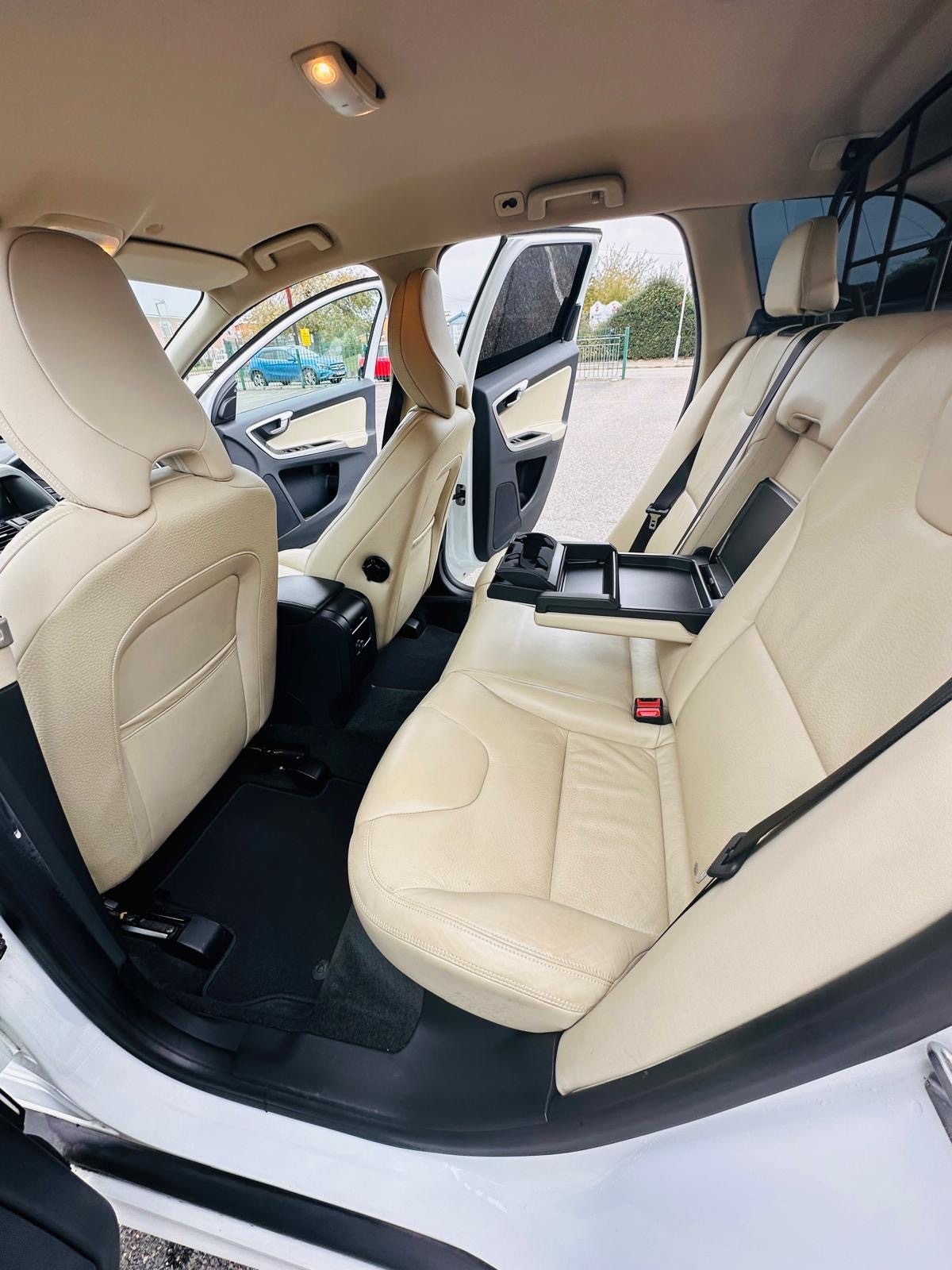 Used Volvo XC60 2014 for sale - 76022621: Photo 13