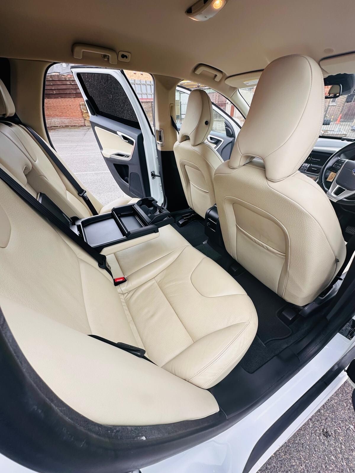 Used Volvo XC60 2014 for sale - 76022621: Photo 15