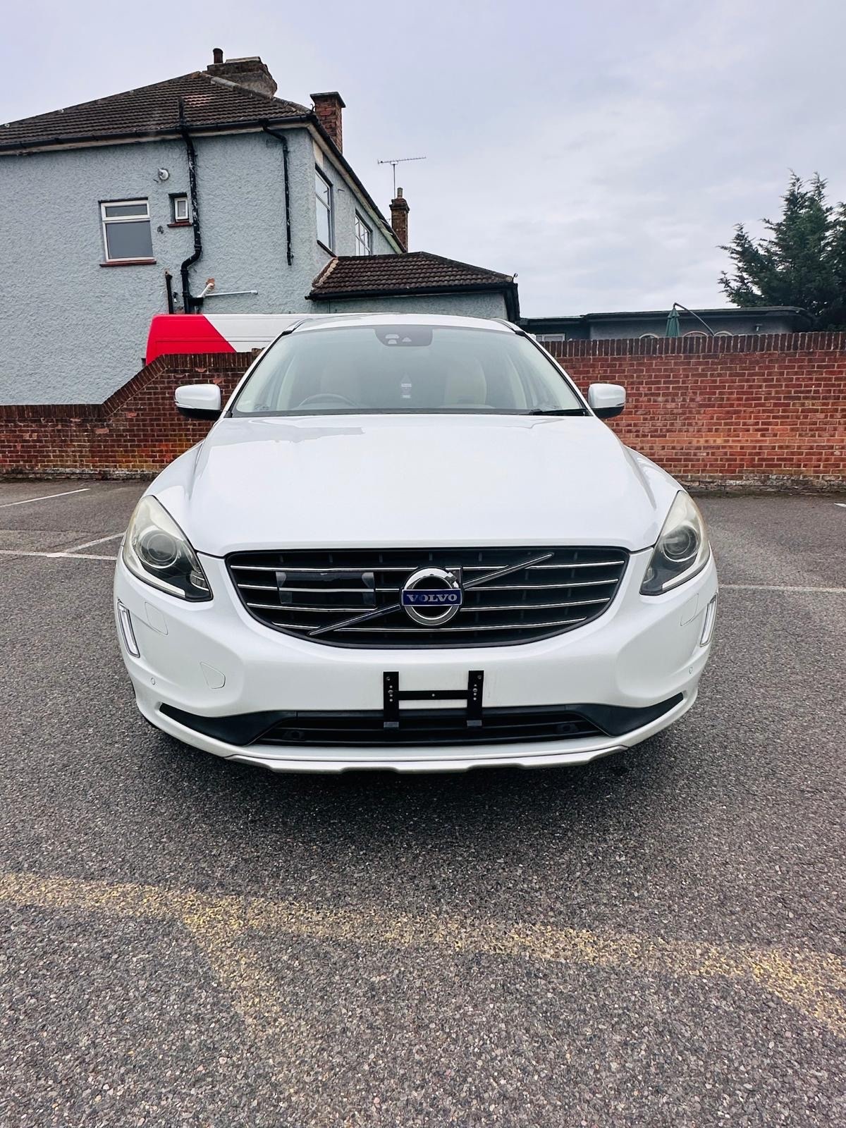 Used Volvo XC60 2014 for sale - 76022621: Photo 2