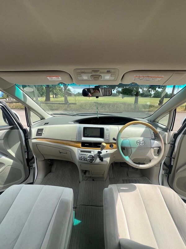 Used Toyota Estima for sale - 74967545: Photo 11