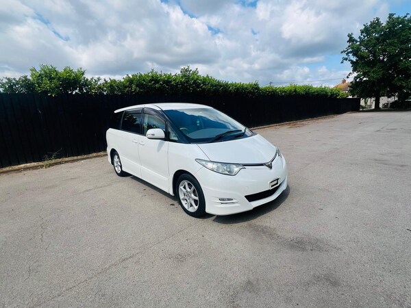 Used Toyota Estima for sale - 74967545: Photo 1