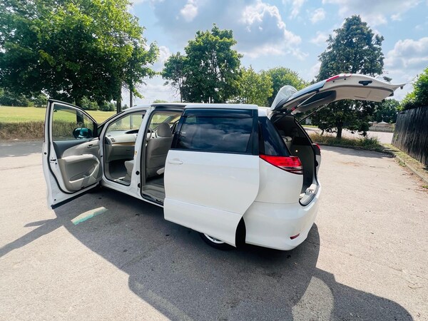 Used Toyota Estima for sale - 74967545: Photo 21