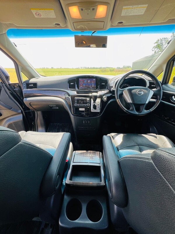 Used Nissan Elgrand for sale - 74967079: Photo 12