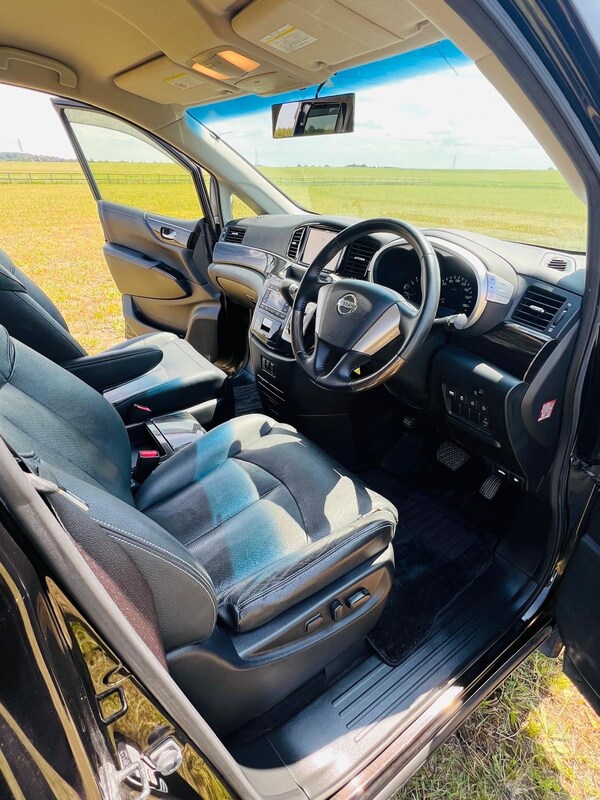 Used Nissan Elgrand for sale - 74967079: Photo 18