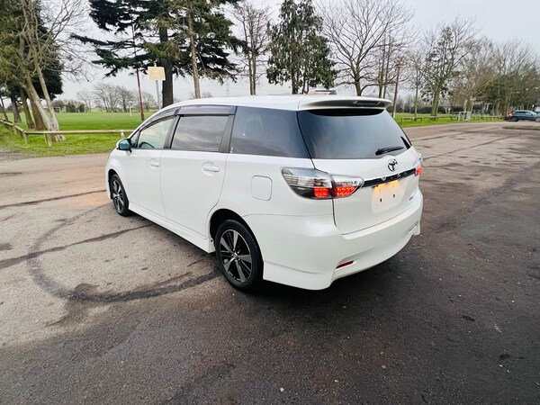Used Toyota Wish 2025 for sale - 73986624: Photo 5