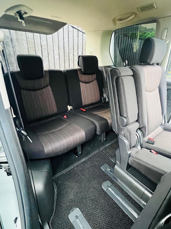 Used Nissan Serena for sale - 73985366: Photo 27