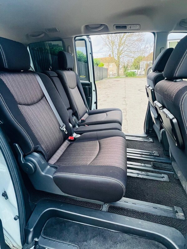 Used Nissan Serena for sale - 73985366: Photo 28