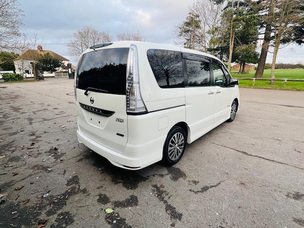 Used Nissan Serena for sale - 73985366: Photo 7