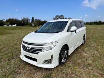 Used Nissan Elgrand 2013 for sale - 74967077: Photo