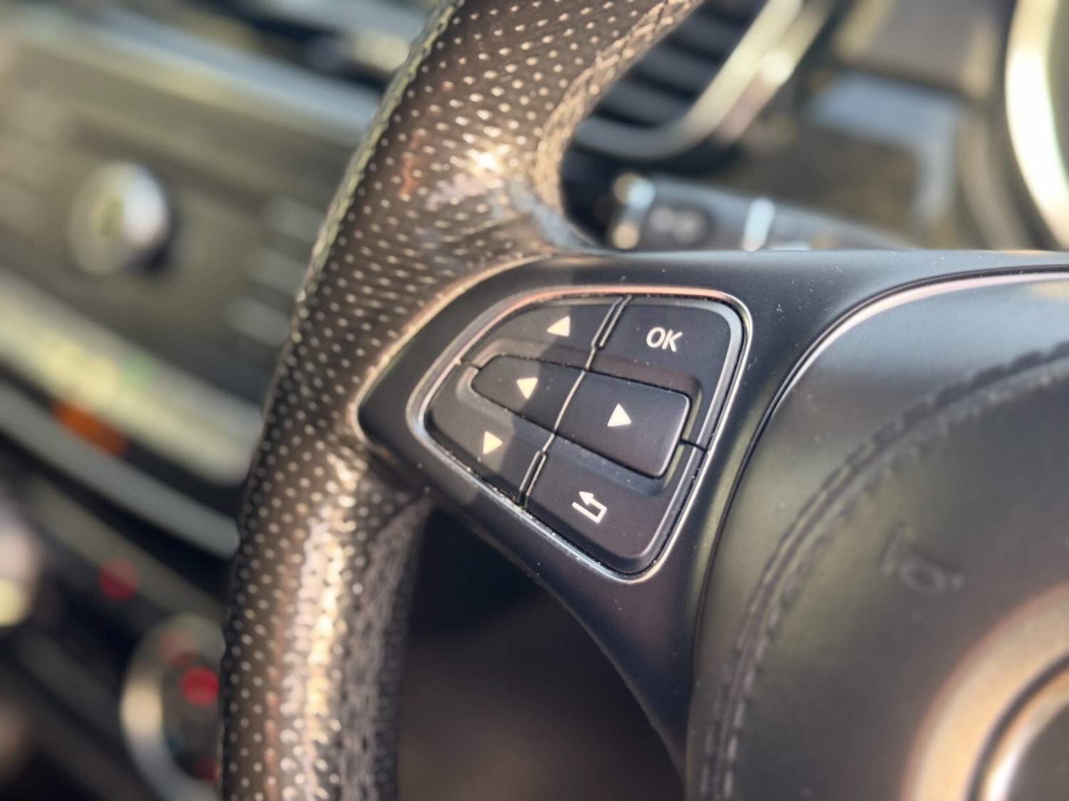 Used Mercedes-Benz GLS 2016 for sale - 77122601: Photo 35