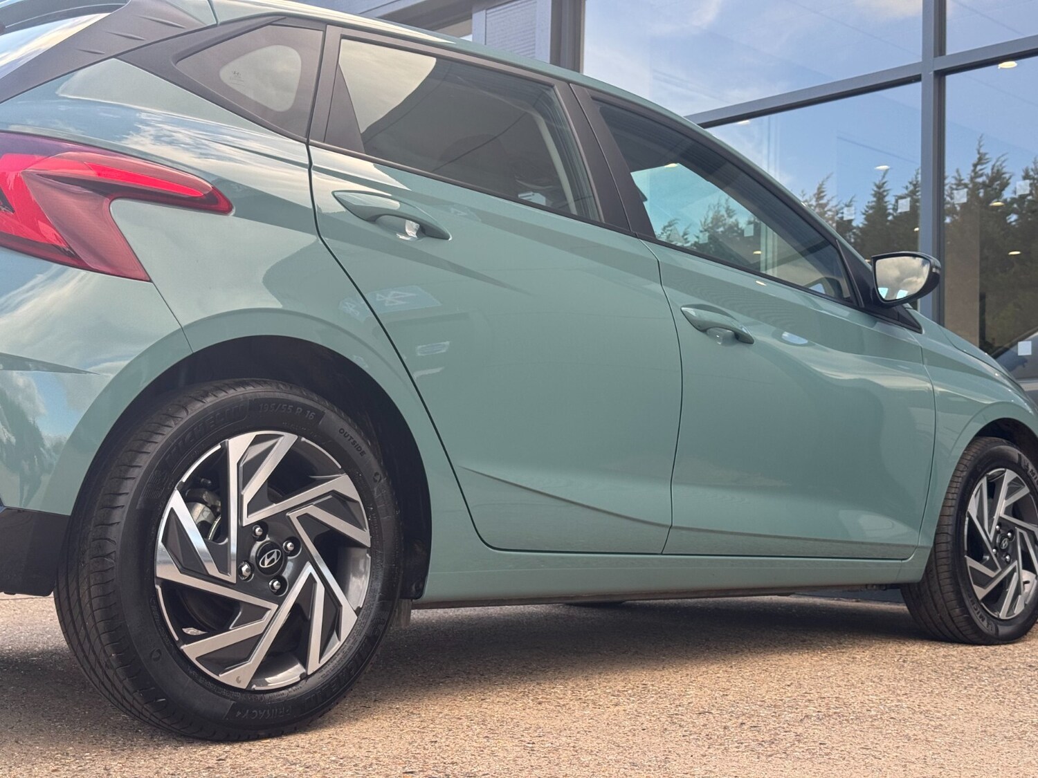 Used Hyundai i20 2024 for sale - 76350863: Photo 15