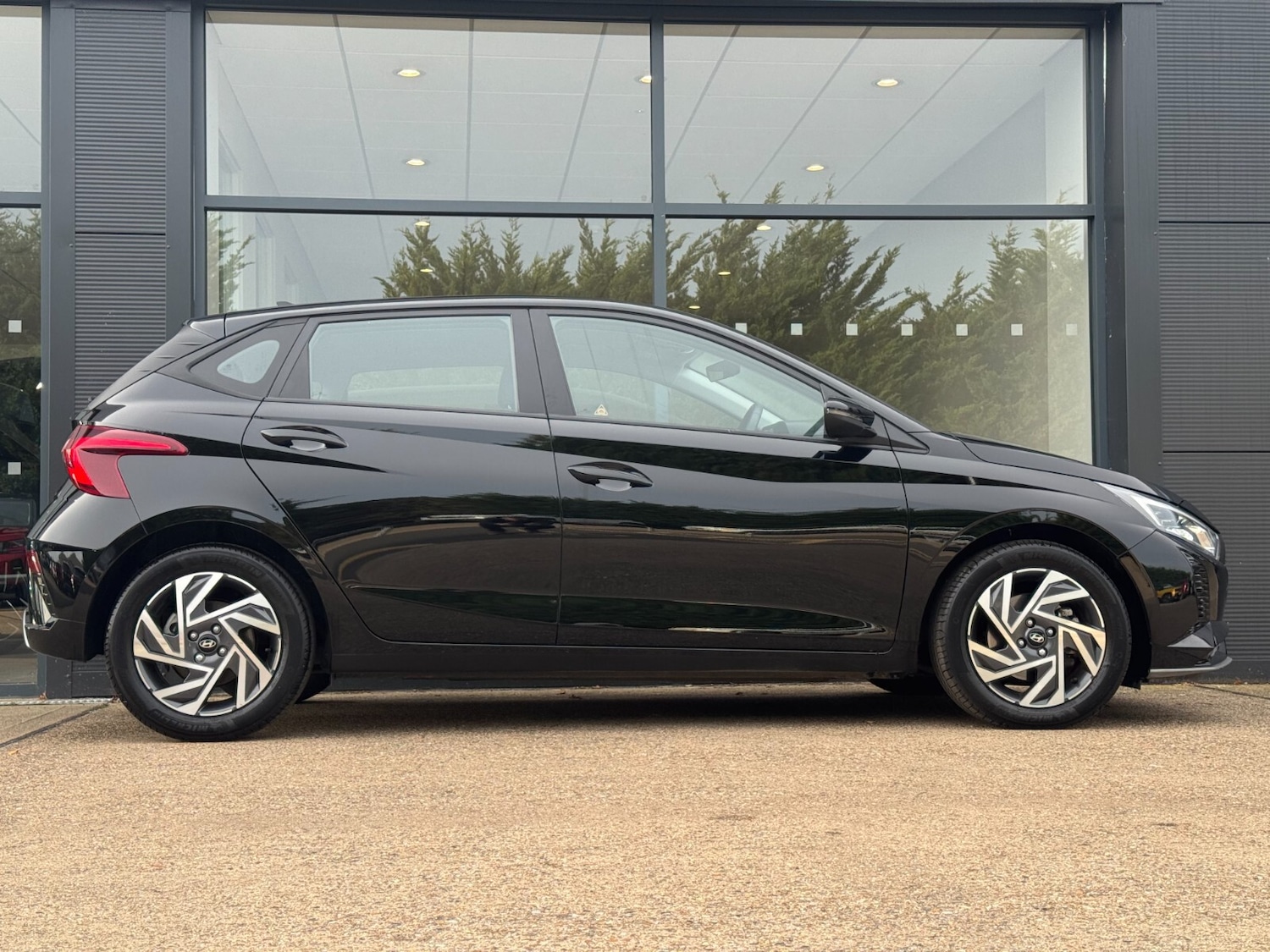 Used Hyundai i20 2024 for sale - 76350833: Photo 20