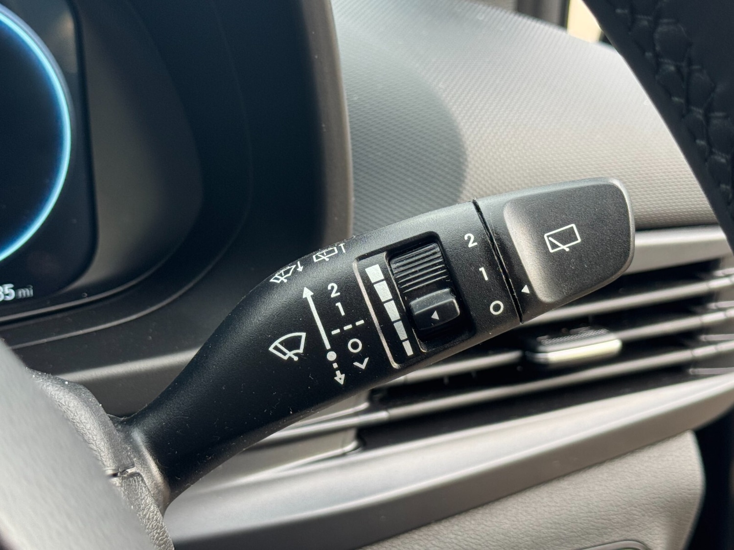 Used Hyundai i20 2024 for sale - 76350833: Photo 32