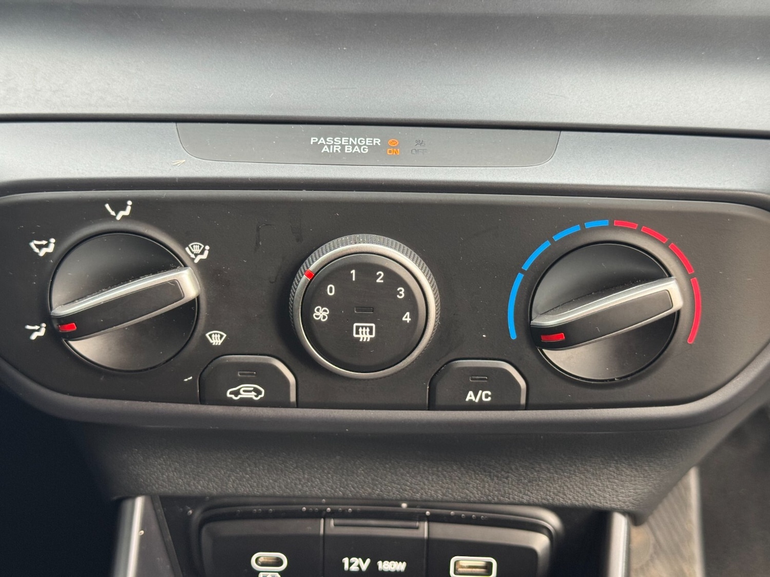 Used Hyundai i20 2024 for sale - 76350833: Photo 38