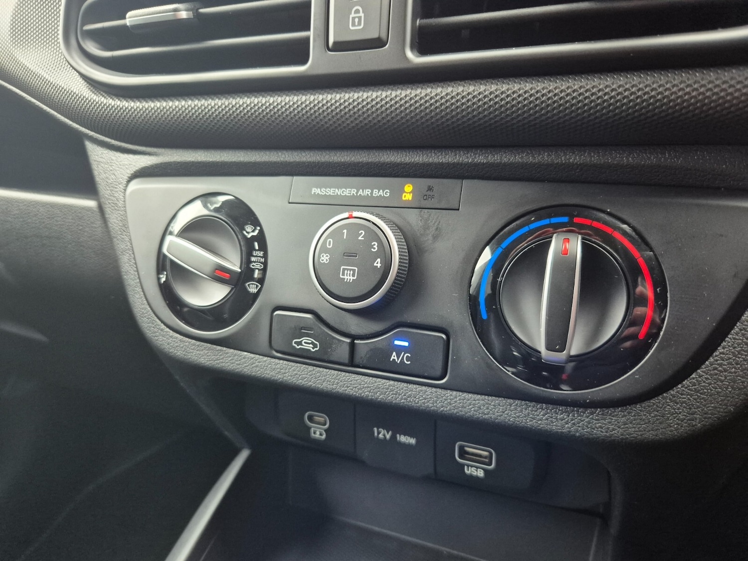 Used Hyundai i10 2025 for sale - 77178174: Photo 40