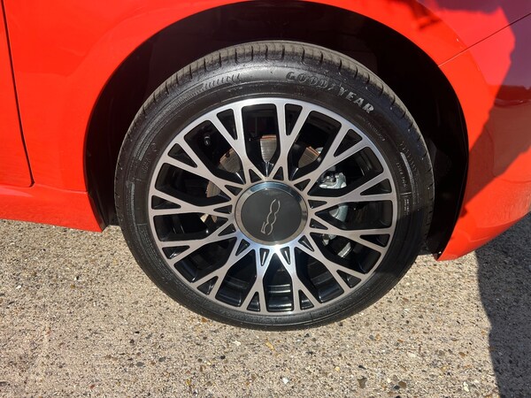 Used Fiat 500 2025 for sale - 75534134: Photo 11