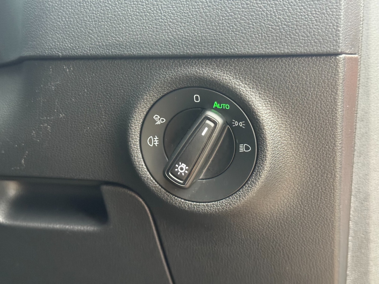 Used Skoda Karoq 2023 for sale - 76428309: Photo 31