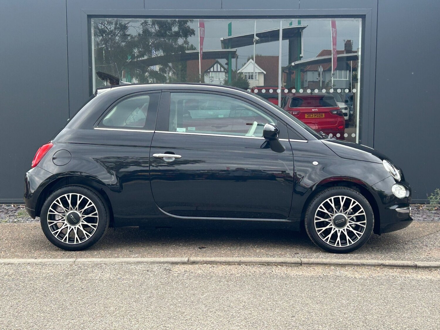 Used Fiat 500 2024 for sale - 77959901: Photo 8