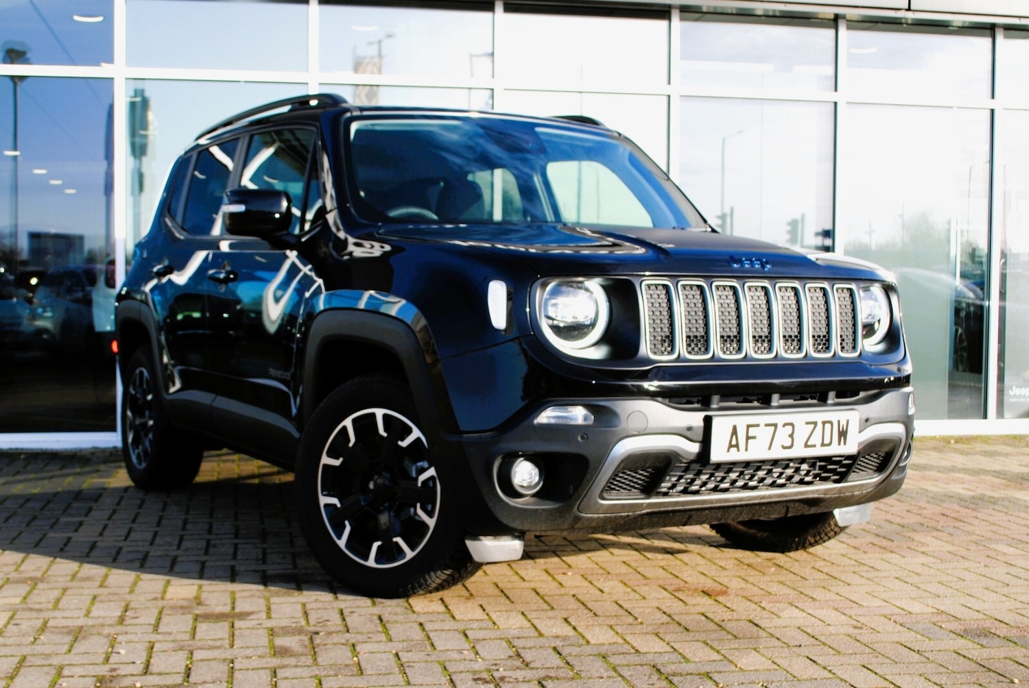 Used Jeep Renegade 2023 for sale - 76861697: Photo 1