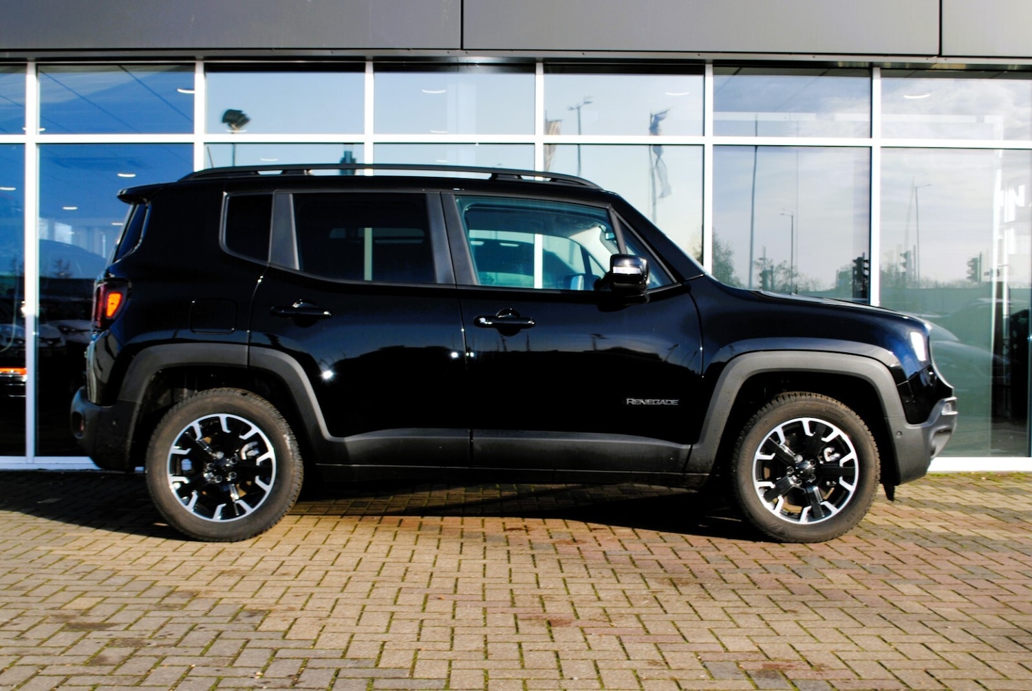 Used Jeep Renegade 2023 for sale - 76861697: Photo 10