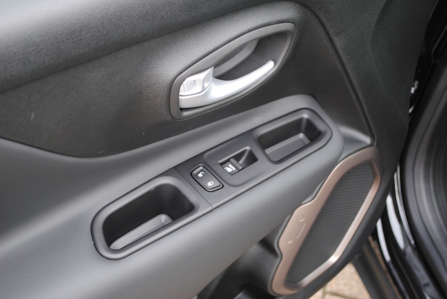 Used Jeep Renegade 2023 for sale - 76861697: Photo 35