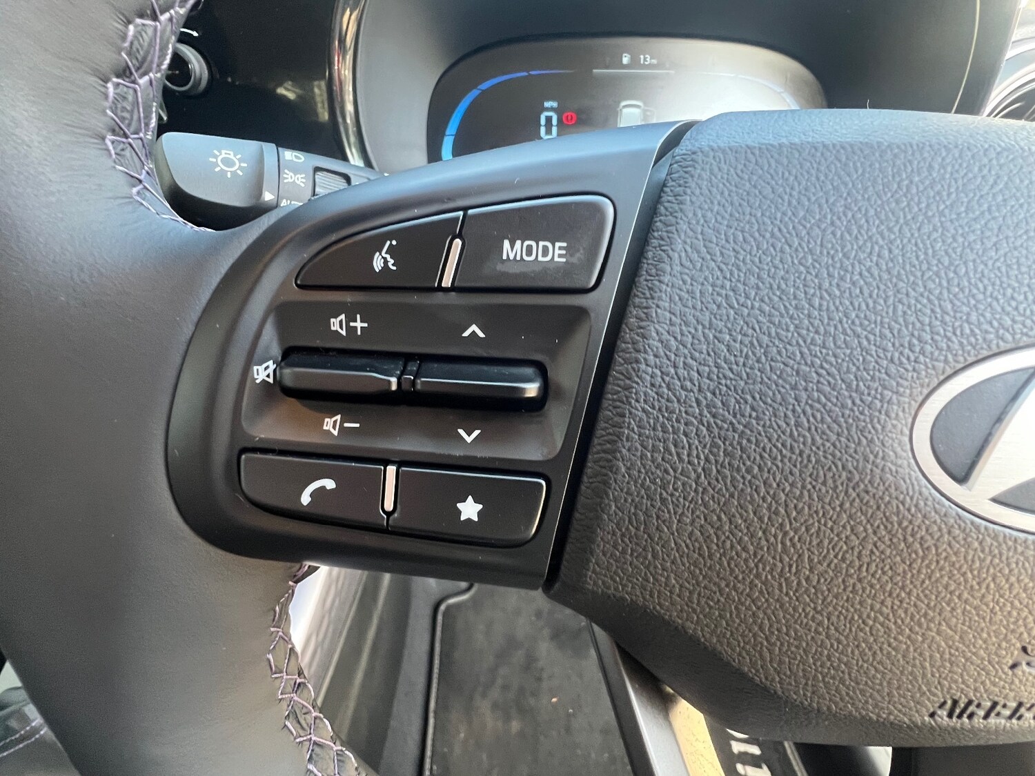 Used Hyundai i10 2024 for sale - 76350767: Photo 21