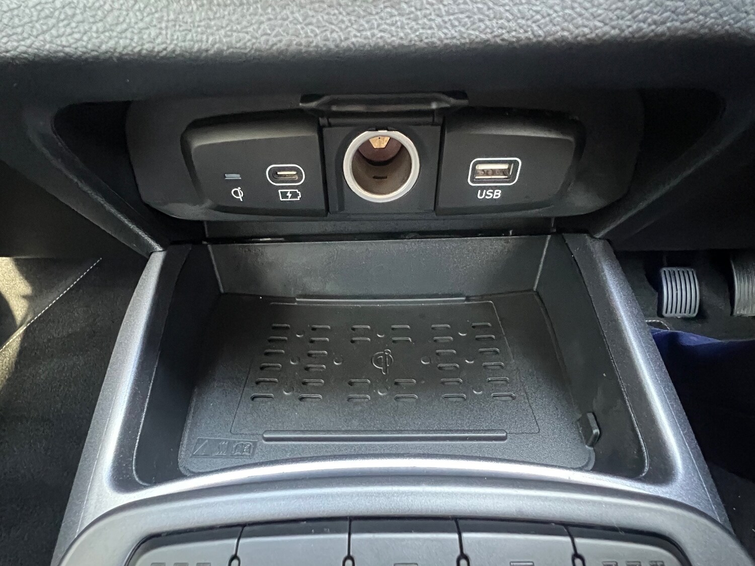 Used Hyundai i10 2024 for sale - 76350767: Photo 35