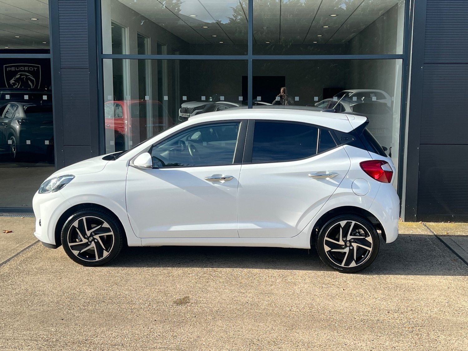 Used Hyundai i10 2024 for sale - 76350767: Photo 6