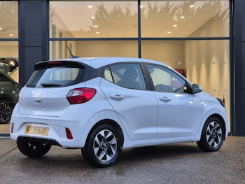 Used Hyundai i10 2025 for sale - 77186364: Photo