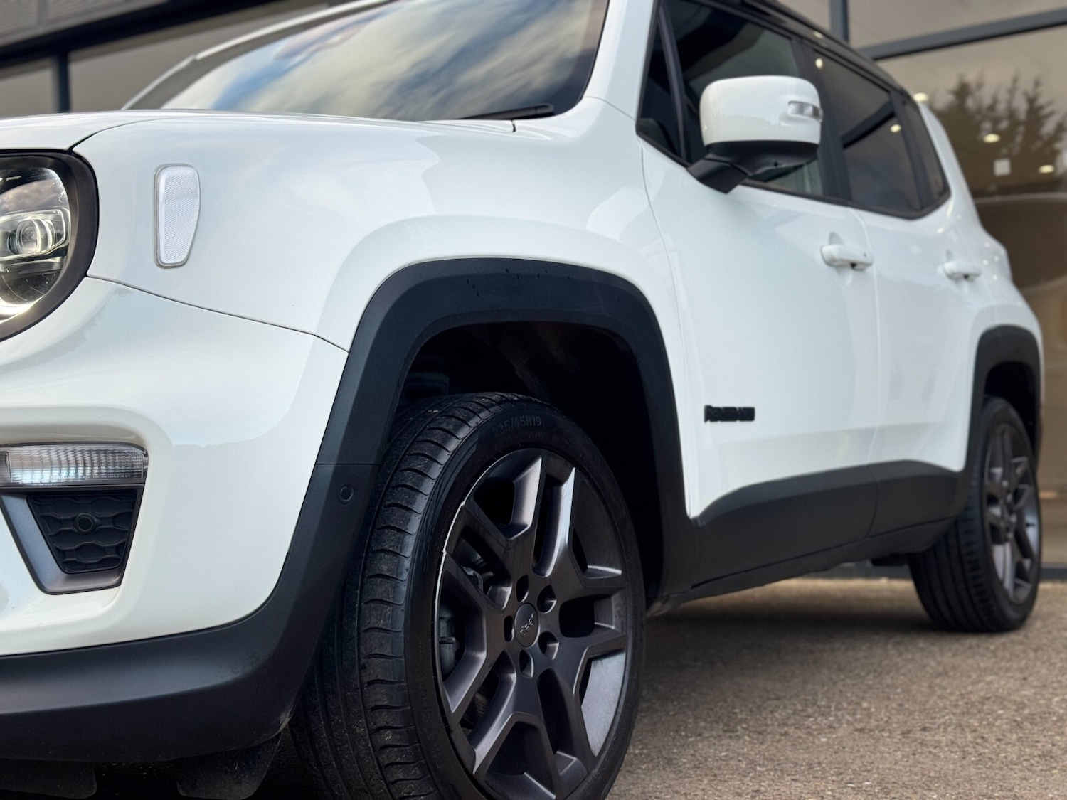 Used Jeep Renegade 2020 for sale - 77067833: Photo 9